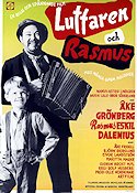 Luffaren och Rasmus 1955 poster Åke Grönberg Eskil Dalenius Åke Fridell Rolf Husberg Text: Astrid Lindgren Filmbolag: Artfilm Instrument