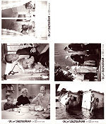 Vi på Saltkråkan 1968 filmfotos Maria Johansson Torsten Lilliecrona Louise Edlind Manne Grünberger Olle Hellbom Hitta mer: Saltkråkan Text: Astrid Lindgren Skärgård Från TV