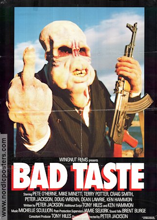Bad Taste 1987 movie poster Terry Potter Pete O´Herne Craig Smith Peter Jackson Country: New Zealand Guns weapons