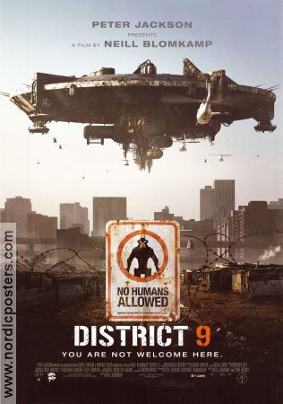 District 9 2009 movie poster Sharlto Copley David James Jason Cope Neill Blomkamp Country: South Africa Spaceships