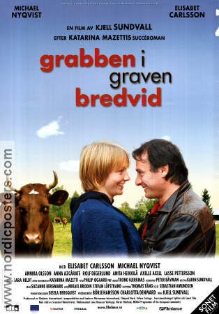 Grabben i graven bredvid 2002 movie poster Michael Nyqvist Elisabet Carlsson Annika Olsson Kjell Sundvall Romance