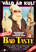Bad Taste 1987 movie poster Terry Potter Pete O´Herne Craig Smith Peter Jackson Country: New Zealand Guns weapons