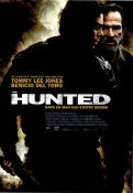 The Hunted 2003 movie poster Tommy Lee Jones Benicio Del Toro Connie Nielsen William Friedkin