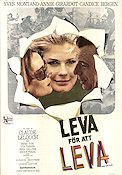 Vivre pour vivre 1967 movie poster Yves Montand Annie Girardot Candice Bergen Claude Lelouch